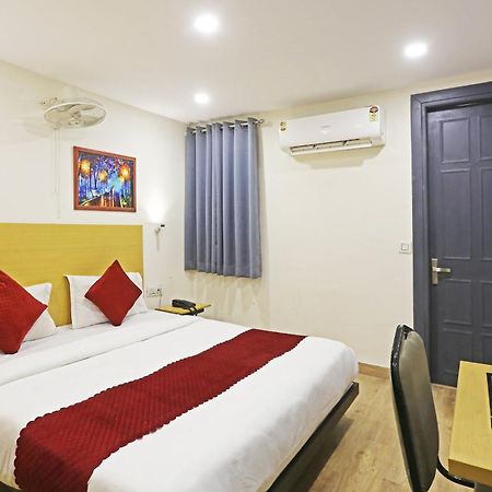 Hotel Twamev Residency Uttam Nagar Couple Friendly Delhi  Exterior photo